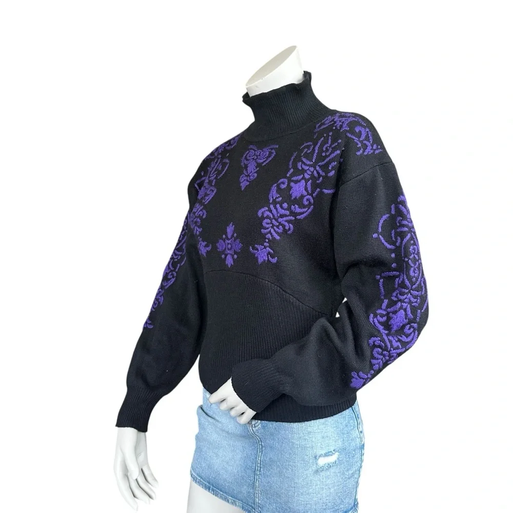 Vintage 80s 90s Obermeyer Turtleneck Wool Blend Purple Floral Print Sweater Med